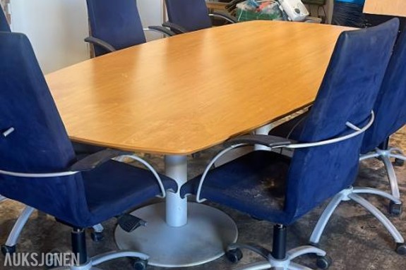 Konferansebord med 6 stoler